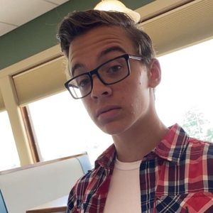 Meet your Posher, James